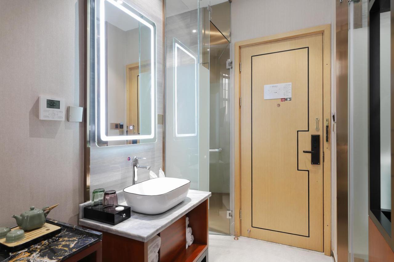 Mengguo Hotel 3*