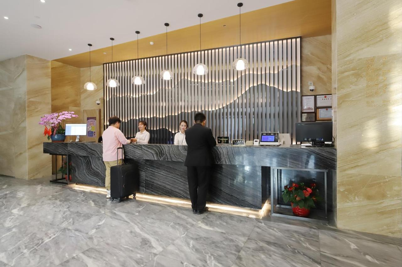 Mengguo Hotel 3*